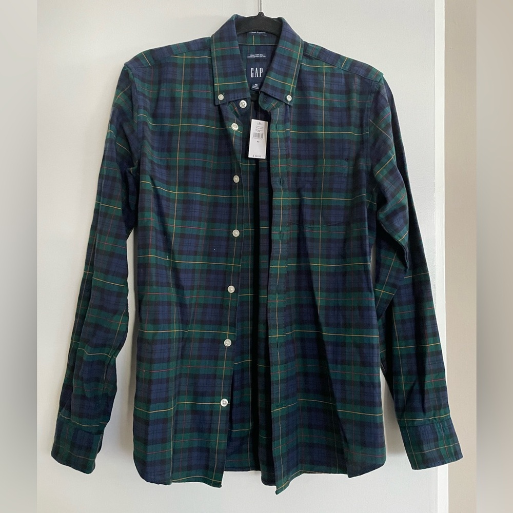 NWT Gap Tartan shirt in men’s size XS